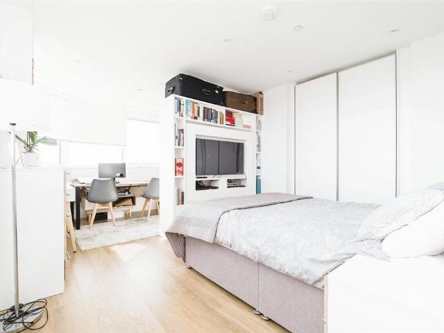 Flat for rent in Rush Green, Isle Of Man