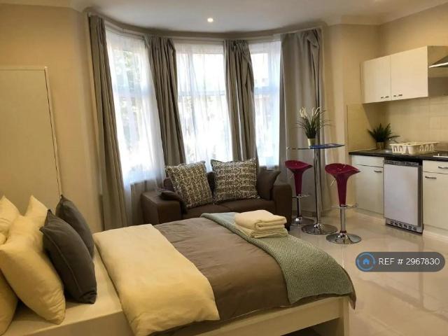 Flat for rent in West Hampstead, Greater London