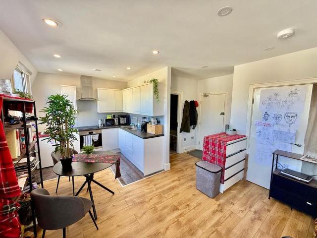 Studio for rent in East Bank, Norfolk