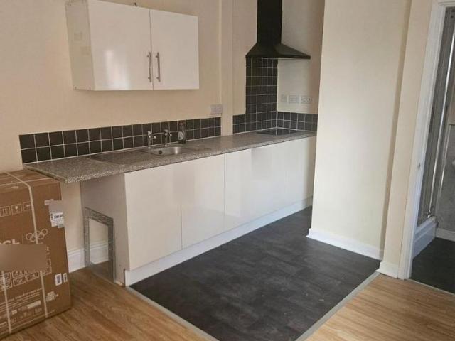 Studio for rent in Wheatley, South Yorkshire