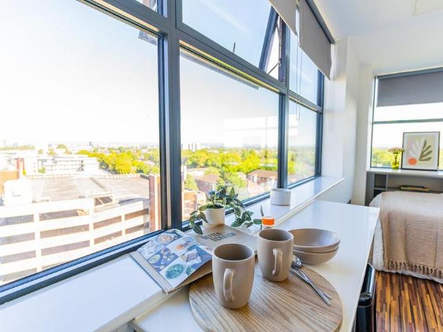 Studio for rent in Old Trafford, Trafford