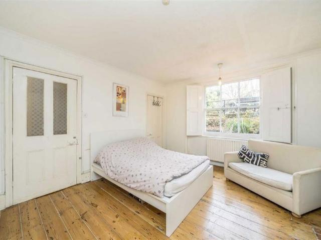 Studio for rent in Cordwell Estate, Greater London