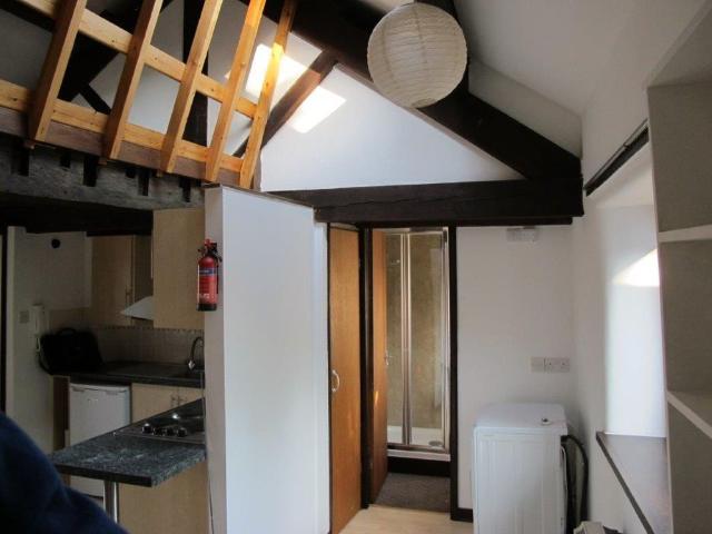 Studio for rent in Flookburgh