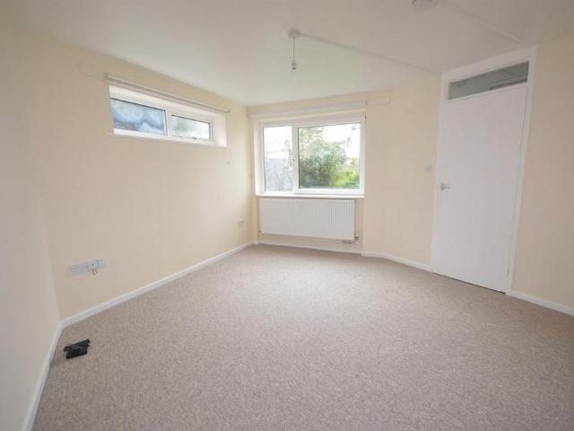 Studio for rent in Marehill, Horsham
