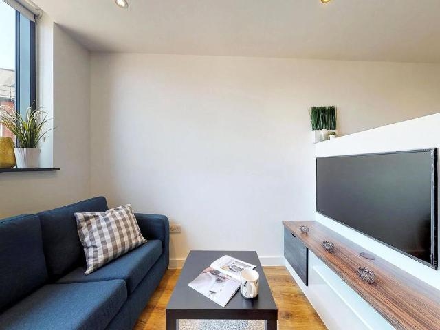 Studio for rent in Woodhouse, West Yorkshire