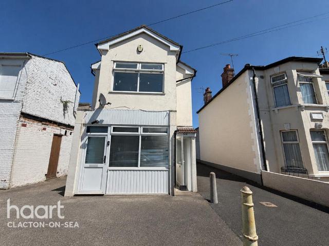 Flat for rent in Dale Hill, Essex