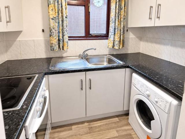 Studio for rent in Mount Hermon, Woking