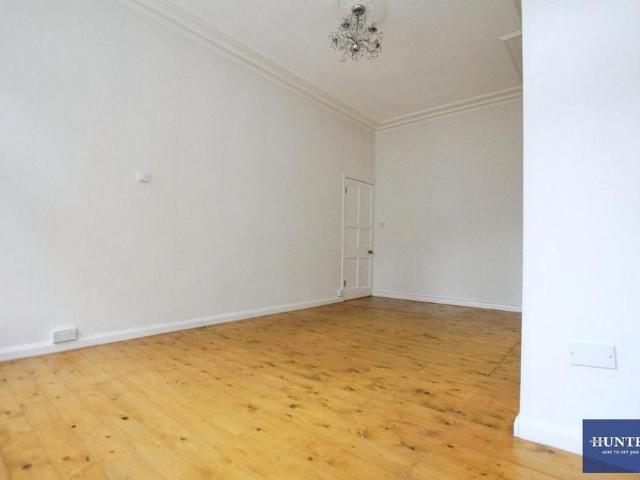 Studio for rent in West Yorkshire