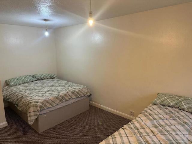 Studio for rent in Harmondsworth, Isle Of Man