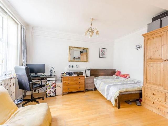 Studio for rent in City of Westminster, Greater London