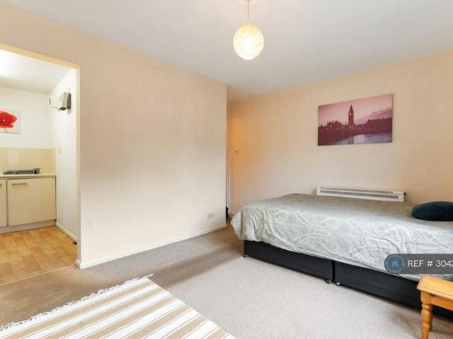 Studio for rent in Hereward Estate, South Kesteven