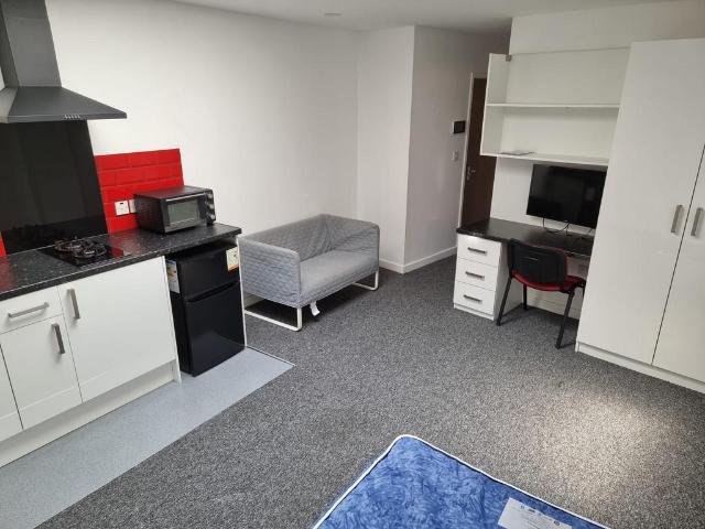 Flat for rent in Highfields, Old Wharf