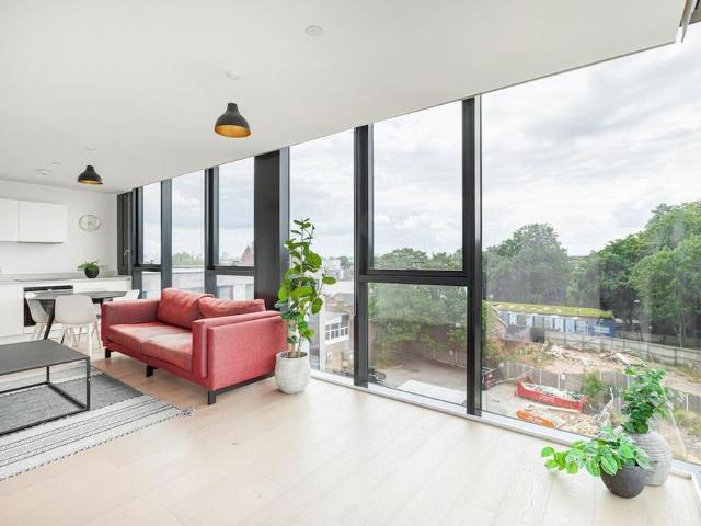 Studio for rent in Archway, Greater London