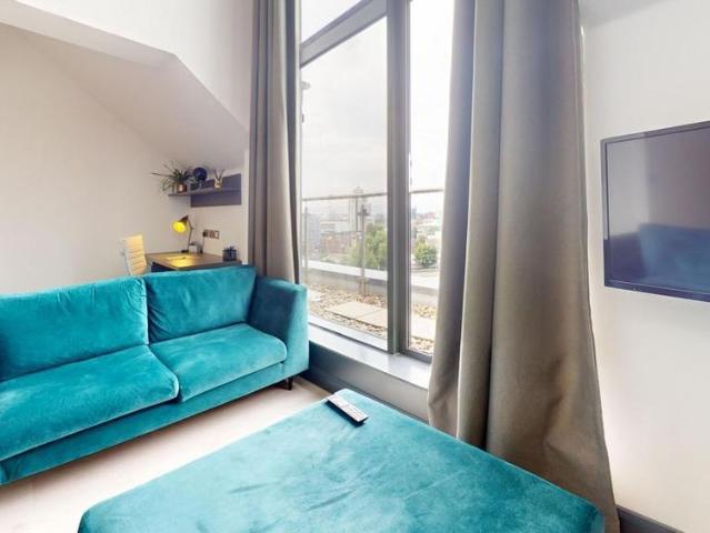 Studio for rent in Hillfields, West Midlands