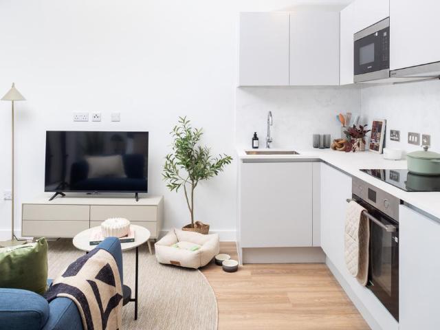 Flat for rent in Calderstones