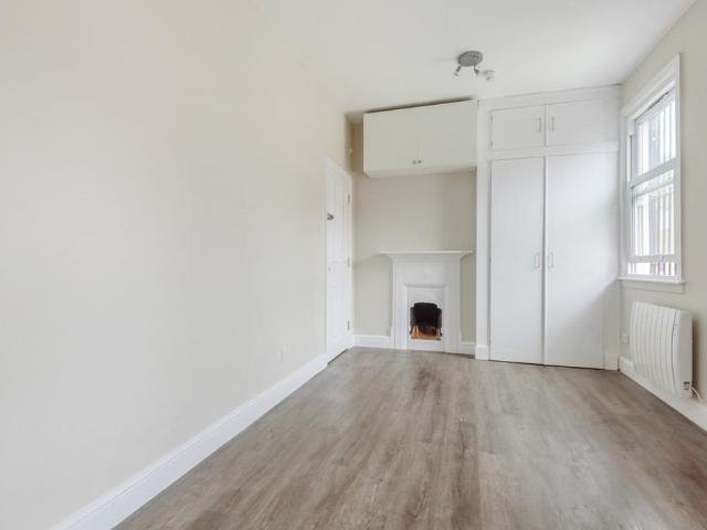 Studio for rent in Clewer Village, Windsor