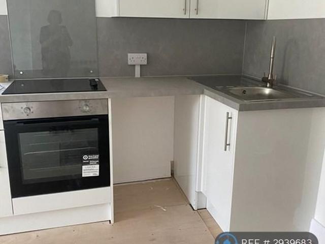 Studio for rent in Eastbourne, East Sussex
