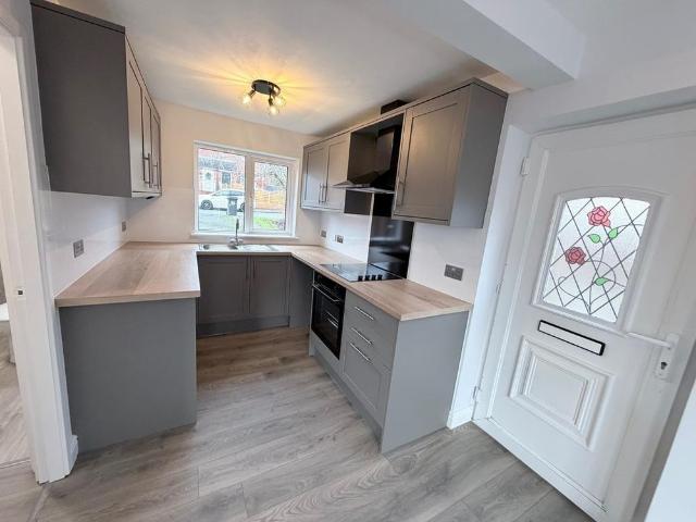 Studio for rent in Elmton, East Midlands