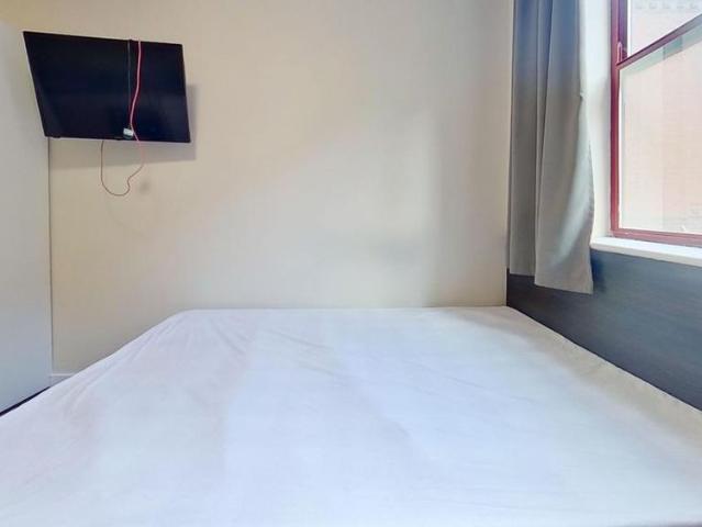 Studio for rent in The Meadows, Haddon