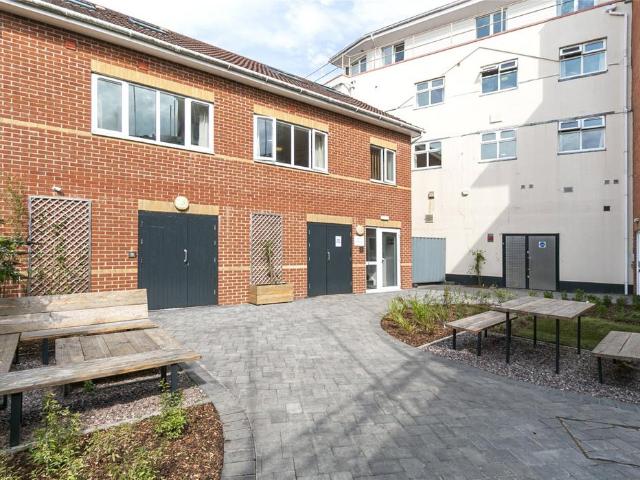 Flat for rent in Talbot Village, Bournemouth
