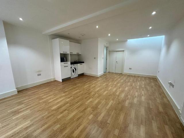 Studio for rent in West Norwood, Greater London