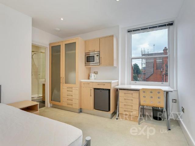 Flat for rent in South Hampstead, Isle Of Man