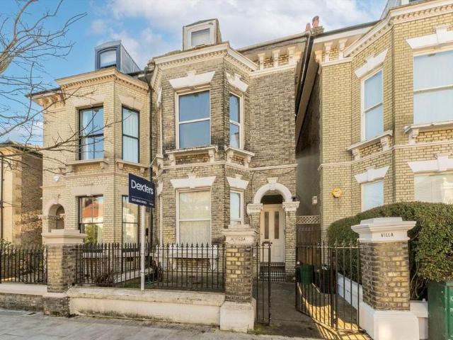 Studio for rent in Balham, Greater London