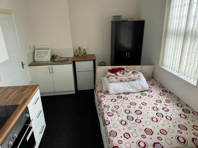 Studio for rent in St Matthew's, Old Wharf