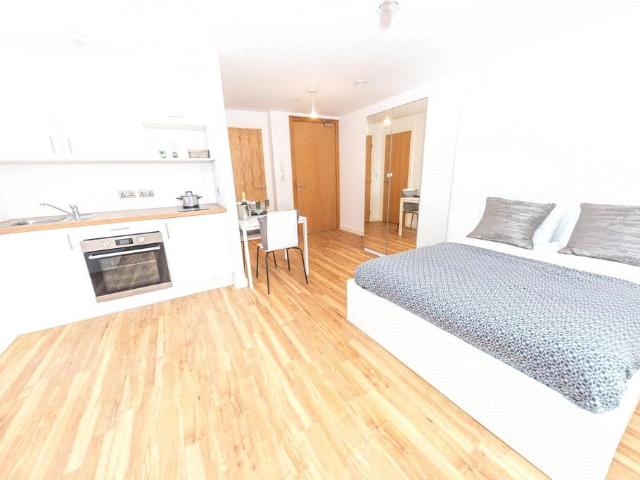 Flat for rent in Baltic Triangle, Calderstones