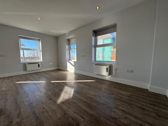 Studio for rent in Fishersgate, Isle Of Man