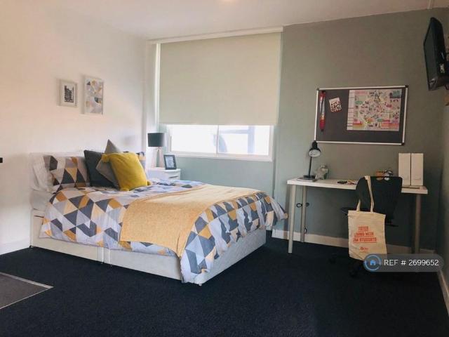 Studio for rent in Hillfields, West Midlands
