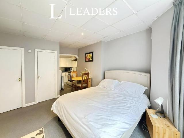 Studio for rent in West Cliff, Bournemouth