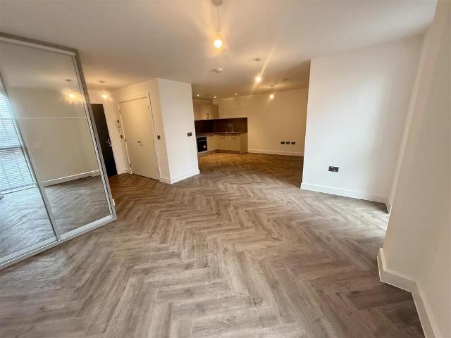 Flat for rent in New Normanton, East Midlands
