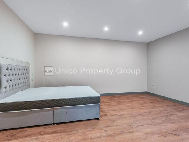 Studio for rent in Gants Hill, Greater London