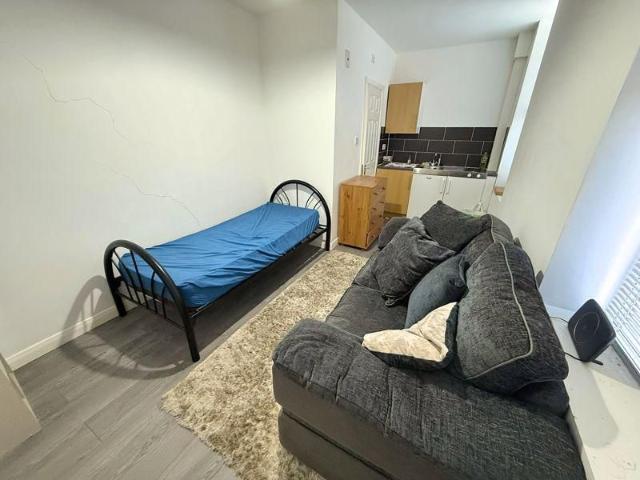 Studio for rent in Tyne And Wear