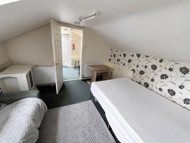 Studio for rent in Ladywood, West Midlands