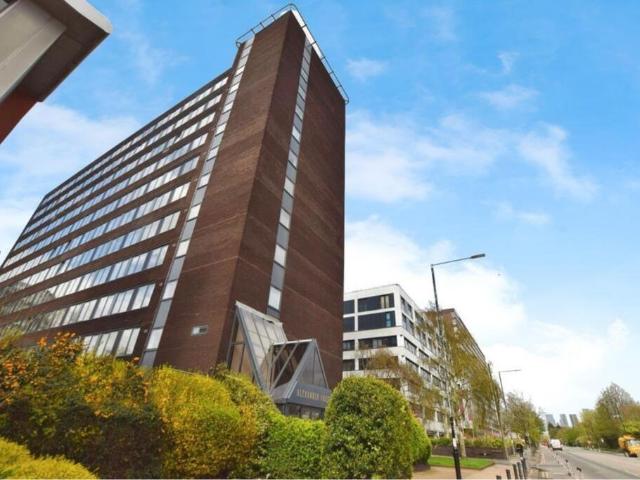 Flat for rent in Gorse Hill, Trafford Park