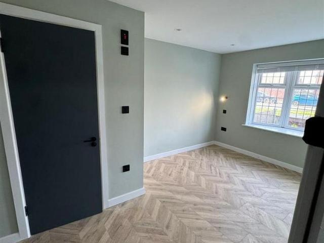 Studio for rent in Chadwell St Mary, Essex