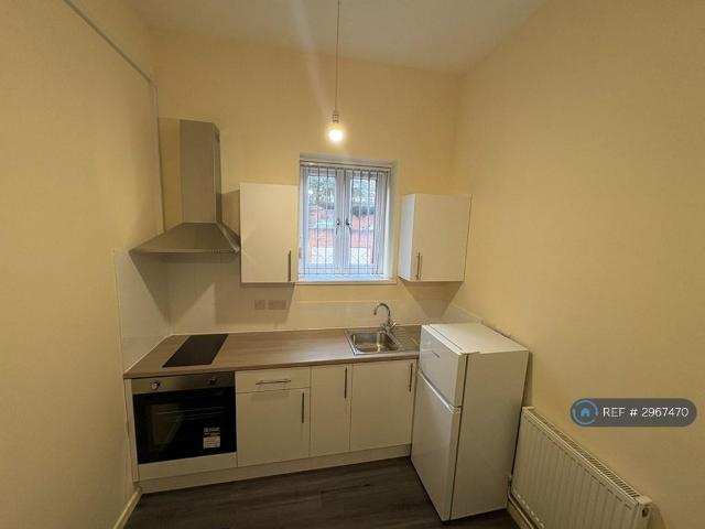 Flat for rent in Stoke, Stoke-on-Trent