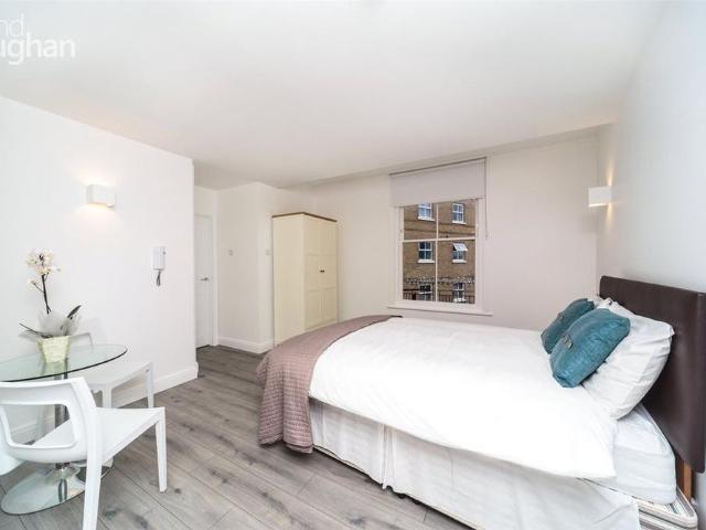 Studio for rent in Brighton & Hove