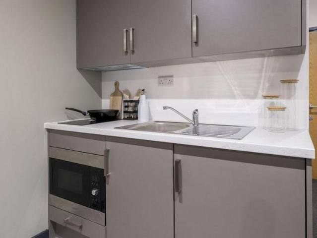 Studio for rent in Stoke, Stoke-on-Trent