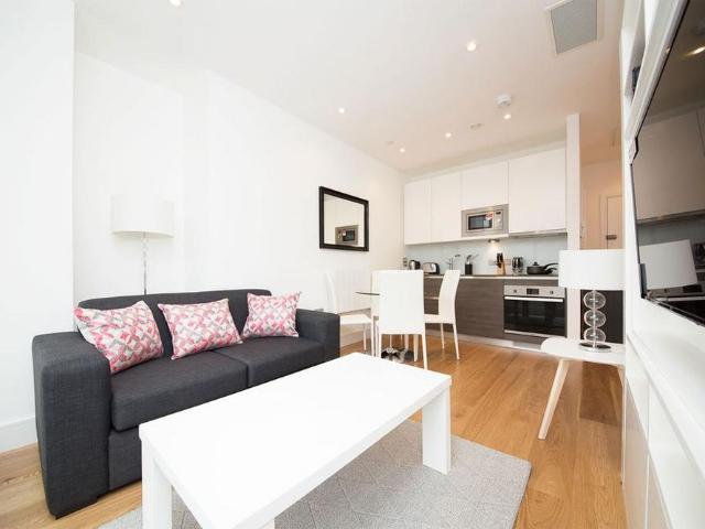Studio for rent in London Borough of Hounslow, Greater London