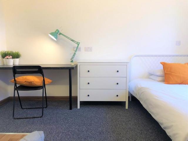 Flat for rent in Canley, West Midlands