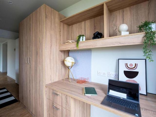 Studio for rent in City Centre, Scotland