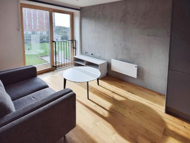 Studio for rent in Hanley, Stoke-on-Trent