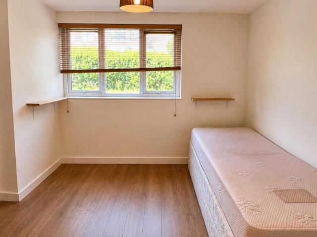 Studio for rent in Harold Wood, Greater London