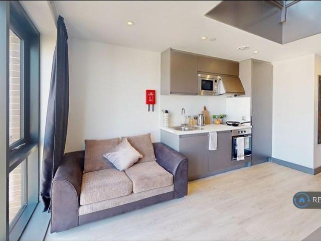 Studio for rent in Hillfields, West Midlands