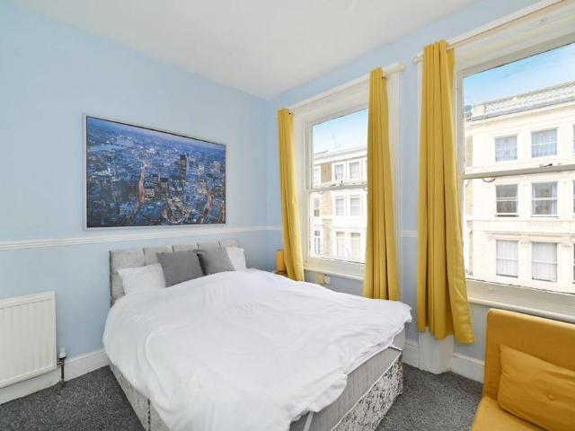 Studio for rent in London Borough of Hammersmith and Fulham, Greater London
