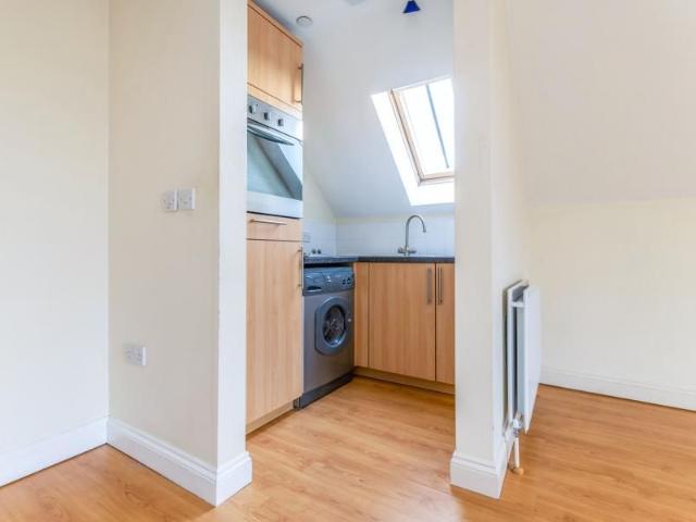 Studio for rent in New Town, Horsham