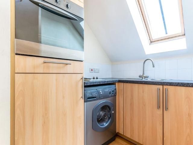 Studio for rent in New Town, Horsham
